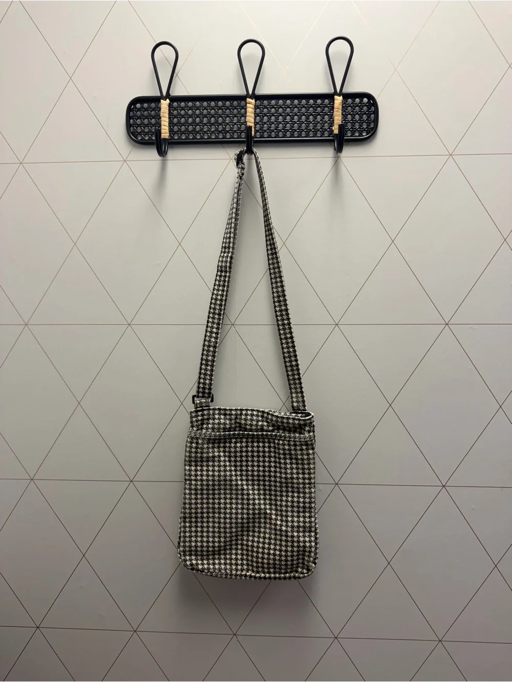 Kavu keeper crossbody